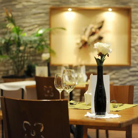 Alpine Perren Hotel 3*