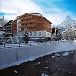 Alpine Perren 3* زيرمات