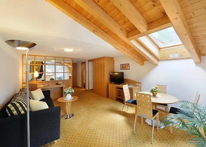 Alpine Perren ホテル 3*