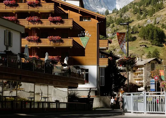 Alpine Perren ホテル